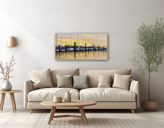 Wandkunst über Sofa: Großformatiges Leinwandbild "Segelhafen" der Nordsee in warmem Gelb.